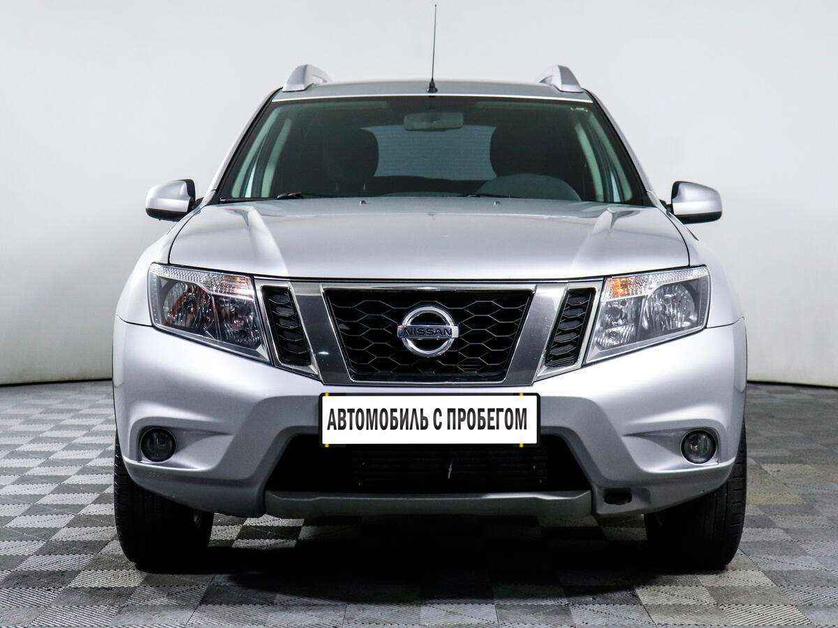 Купить Nissan Terrano Механическая 2016 с пробегом 61581 км низкие цены на  б/у автомобили в Красноярске - Урус Экспер